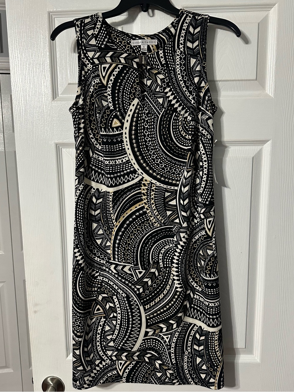NWT Sandra Darren Neutral Patterned Sleeveless Dress
